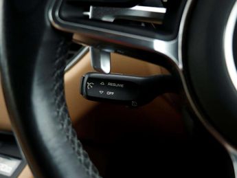 Porsche Macan Estate 