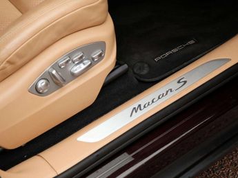 Porsche Macan Estate 