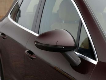 Porsche Macan Estate 