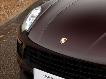 Porsche Macan Estate 