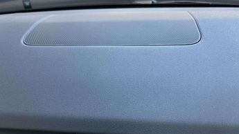 Land Rover Discovery R-Dynamic HSE