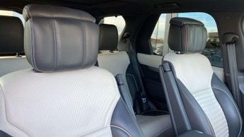 Land Rover Discovery R-Dynamic HSE