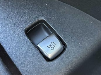 Mercedes-Benz E Class SE