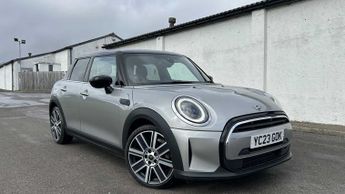 MINI Hatch Cooper Exclusive