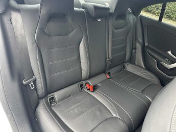 Mercedes-Benz Cla AMG Line