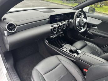 Mercedes-Benz Cla AMG Line