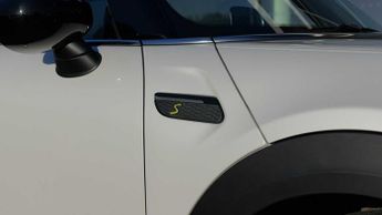 MINI Hatchback Cooper S Level 3