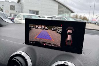 Audi Q2 Black Edition