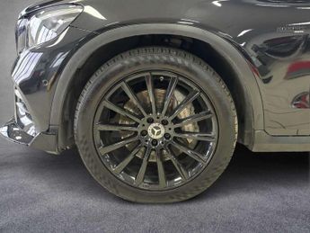 Mercedes-Benz GLC AMG Line