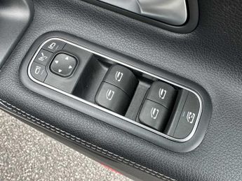 Mercedes-Benz Cla AMG Line