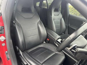Mercedes-Benz Cla AMG Line