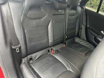 Mercedes-Benz Cla AMG Line