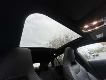 Mercedes-Benz Cla AMG Line