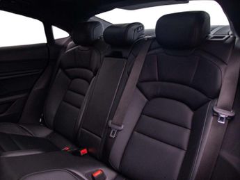 Porsche Taycan 