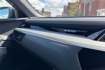 Audi Q8 Black Edition