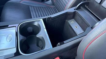 Land Rover Discovery Sport R-Dynamic HSE