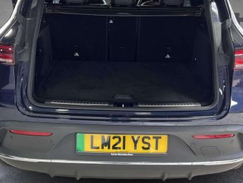 Mercedes-Benz EQC AMG Line