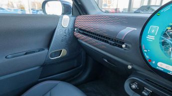 MINI Cooper SE Sport