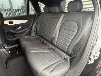 Mercedes-Benz GLC AMG Line