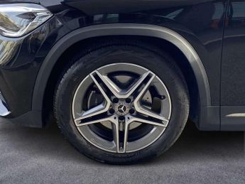 Mercedes-Benz GLA AMG Line