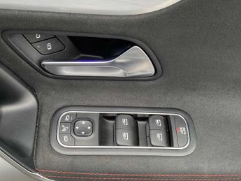 Mercedes-Benz Cla AMG Line