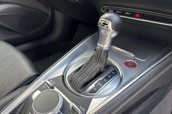 Audi TT TTS Black Edition