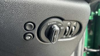 MINI Cooper SE Sport