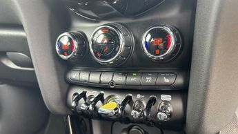 MINI Cooper SE Sport