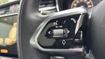 Jaguar F-PACE R-Dynamic HSE Black 90th Anniversary Edition