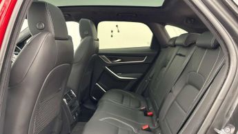 Jaguar F-PACE R-Dynamic HSE Black 90th Anniversary Edition