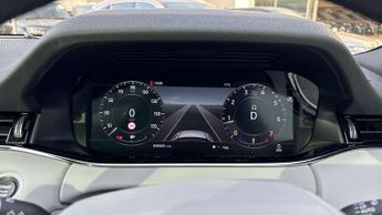 Land Rover Range Rover Evoque R-Dynamic HSE