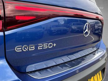 Mercedes-Benz EQB Sport Executive