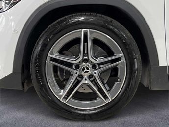 Mercedes-Benz GLA AMG Line