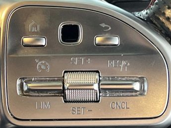 Mercedes-Benz GLA AMG Line