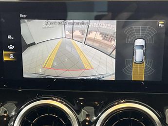 Mercedes-Benz GLA AMG Line