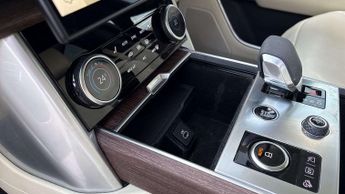 Land Rover Range Rover SE