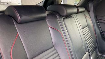 Land Rover Discovery Sport R-Dynamic SE