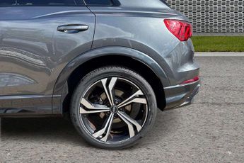 Audi Q3 Edition 1