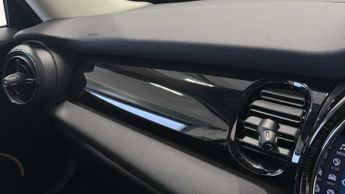 MINI Hatchback Cooper Classic