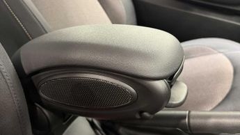 MINI Hatchback Cooper Classic