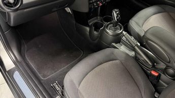 MINI Hatchback Cooper Classic