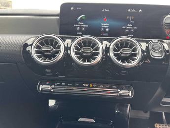 Mercedes-Benz Cla AMG Line