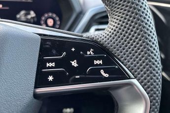 Audi Q4 S Line