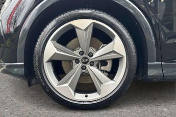 Audi Q4 Black Edition