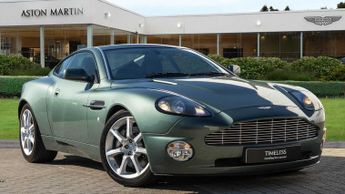 Aston Martin Vanquish 