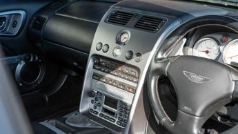 Aston Martin Vanquish 