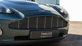 Aston Martin Vanquish 