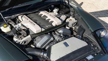 Aston Martin Vanquish 