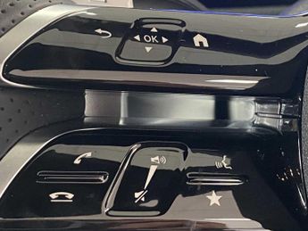 Mercedes-Benz EQB AMG Line Premium