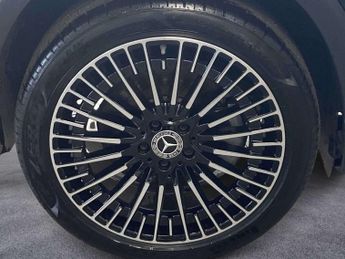 Mercedes-Benz EQB AMG Line Premium